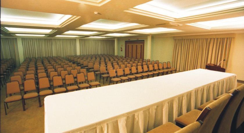 Astron Suítes São José dos Pinhais Extérieur photo